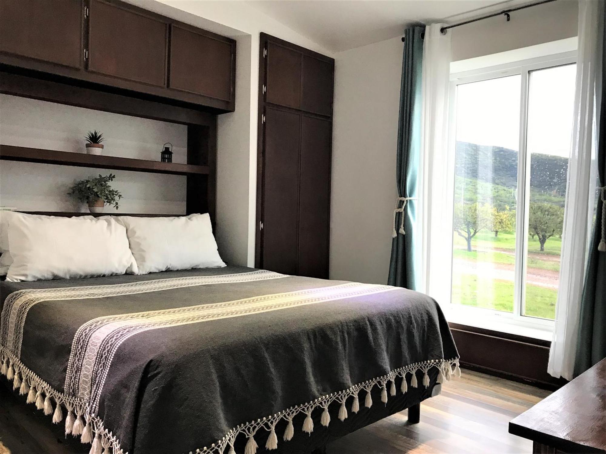 Casa Mayoral B&B Pet Friendly บาเย เด กัวลาลูเป ภายนอก รูปภาพ